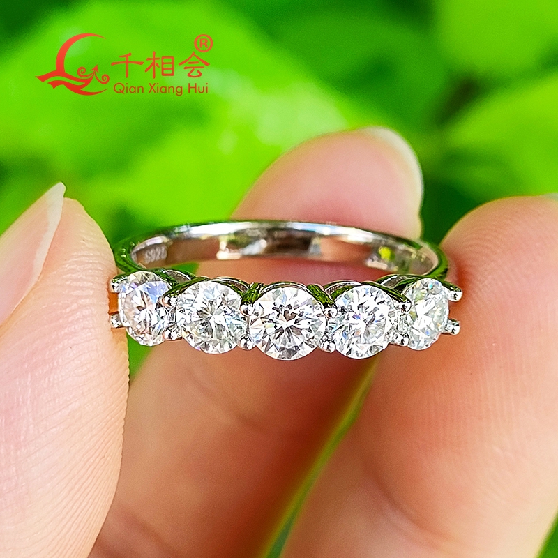 1.5ct 4 مللي متر جولة خمسة أحج - مراجعة Vs Smartwatch وسعره
