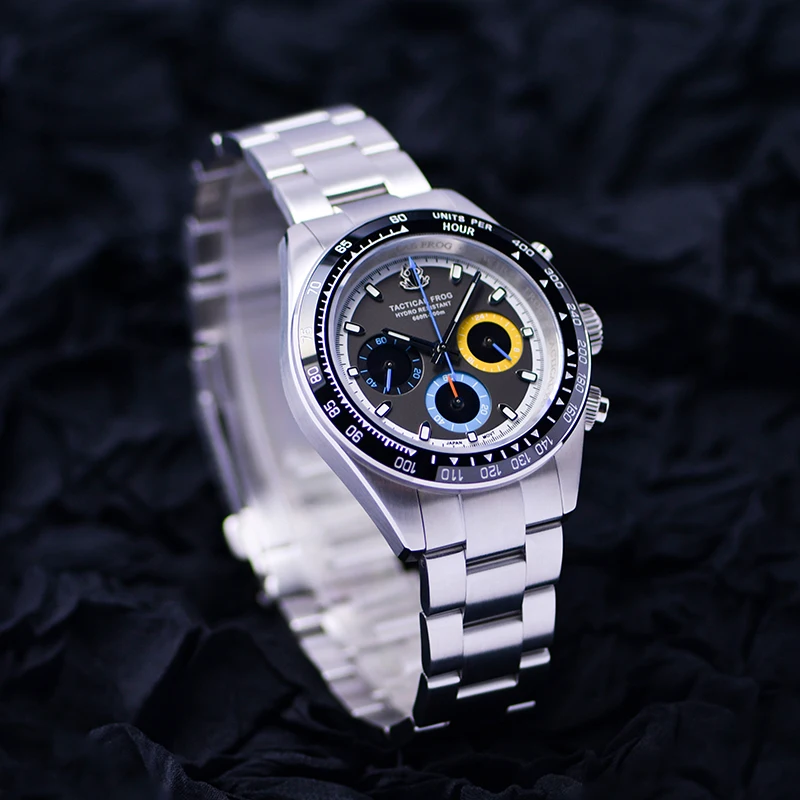 التكتيكية الضفدع الرجال ساعة ك - مراجعة Solar Powered Watch وسعره