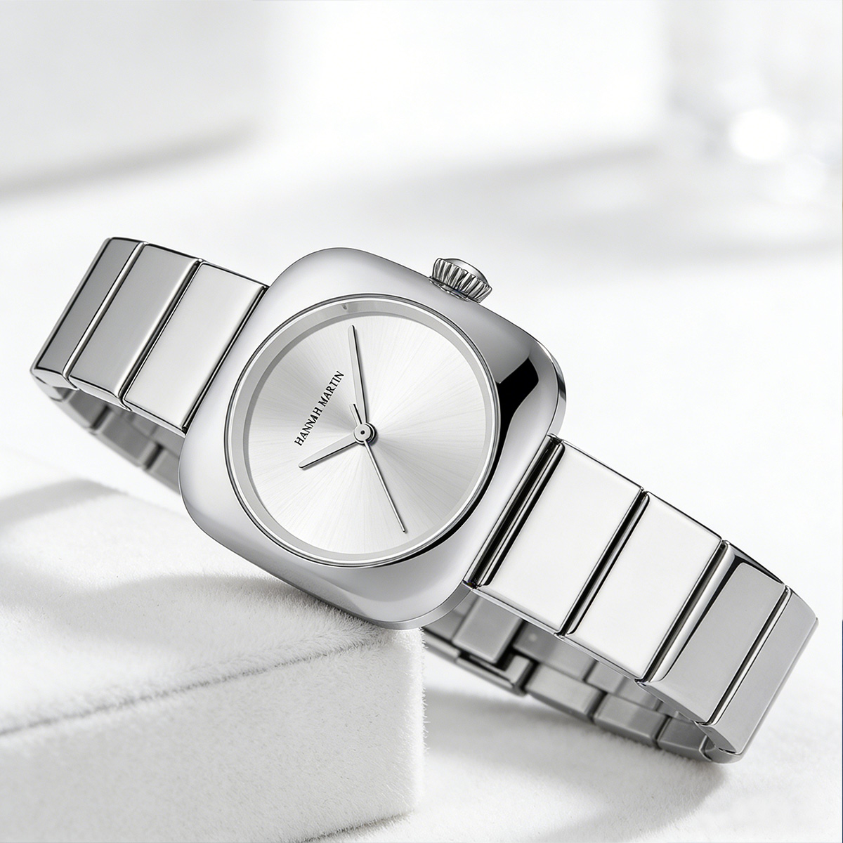 ساعة نسائية من هانا مارتن، كوا - مراجعة Anti-Magnetic Watch وسعره